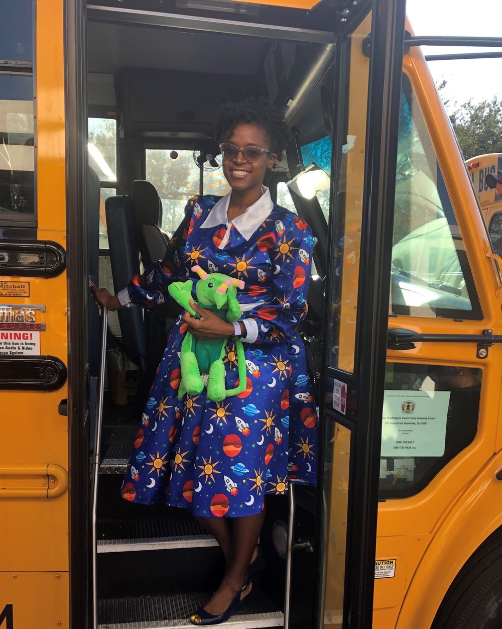 Tiffany Scott as Mrs. Frizzle